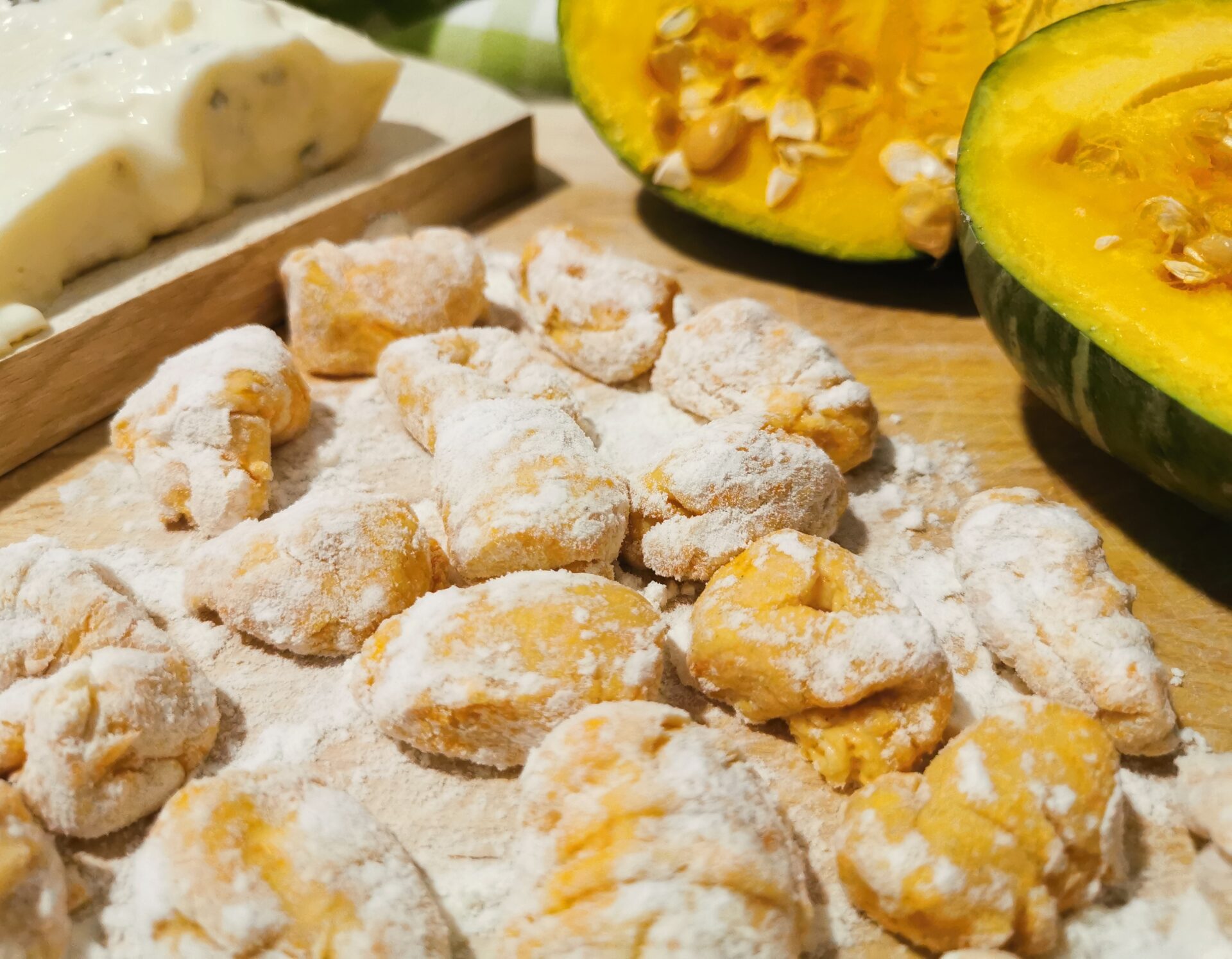 Gnocchi di Zucca Gorgonzola e Noci - Le ricette di Stef